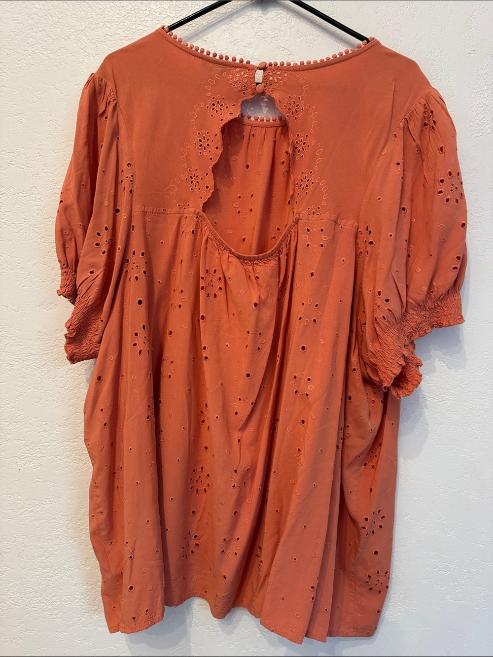 torrid Burnt Orange Eyelet Puff Sleeve Tunic - Picture 14 of 15